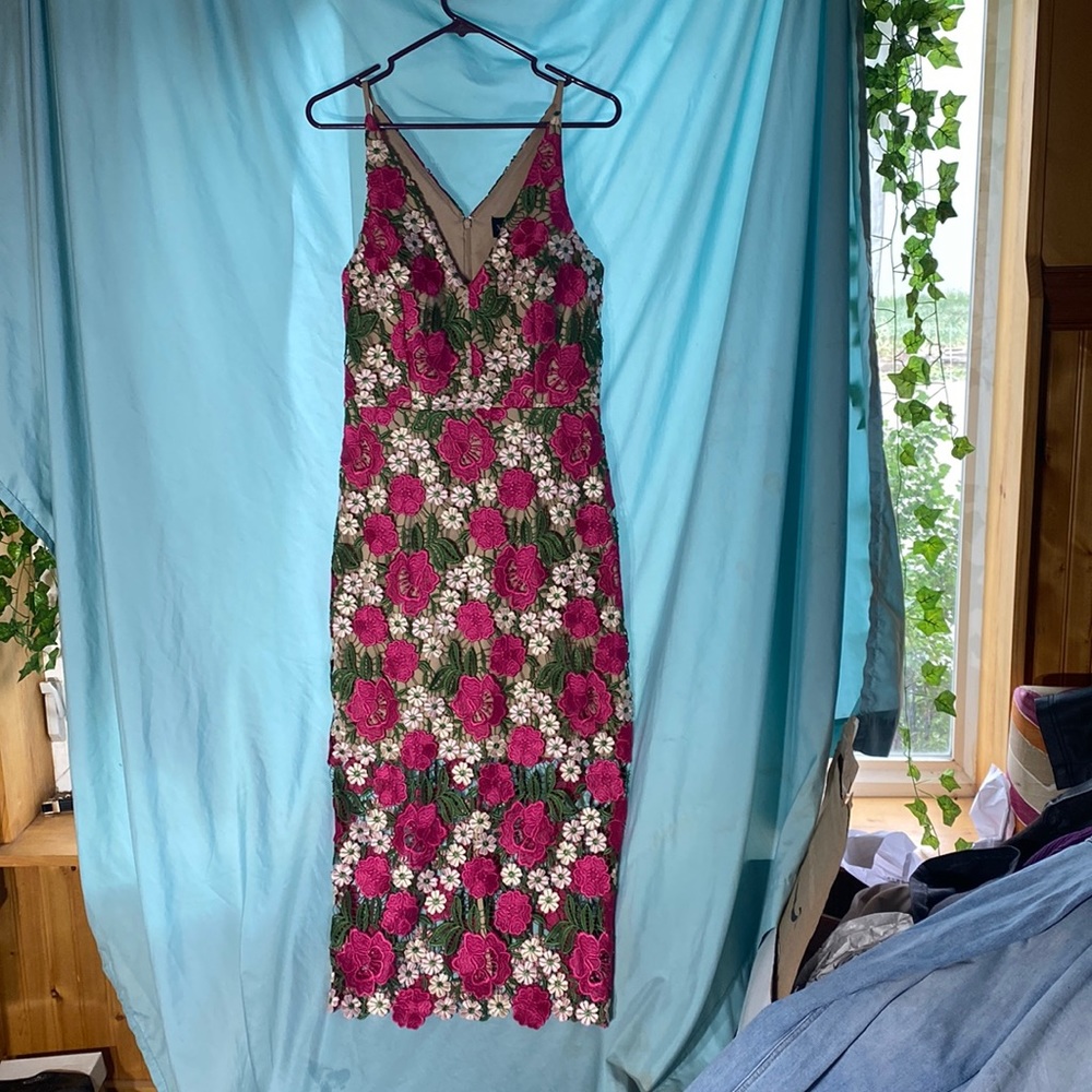 Size 8 Xscape floral mesh dress